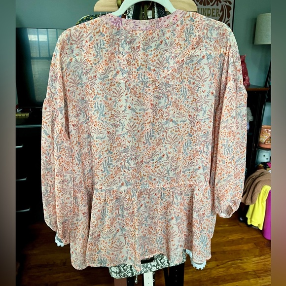 Easel Flowy Floral Blouse Pink and Peachy Orange Small Fits Bigger - Picture 12 of 12
